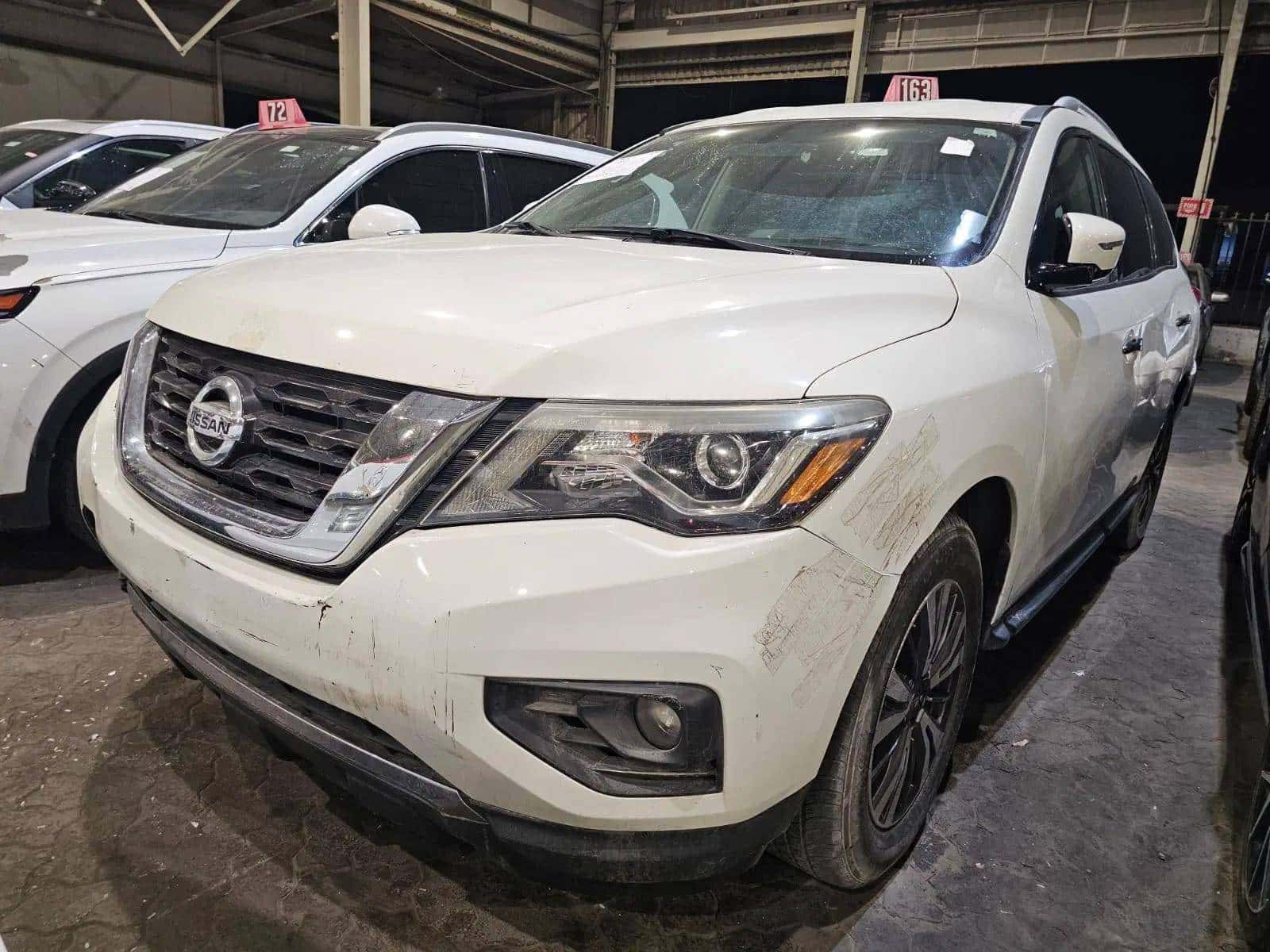 Nissan Pathfinder 2017 thumbnail 3