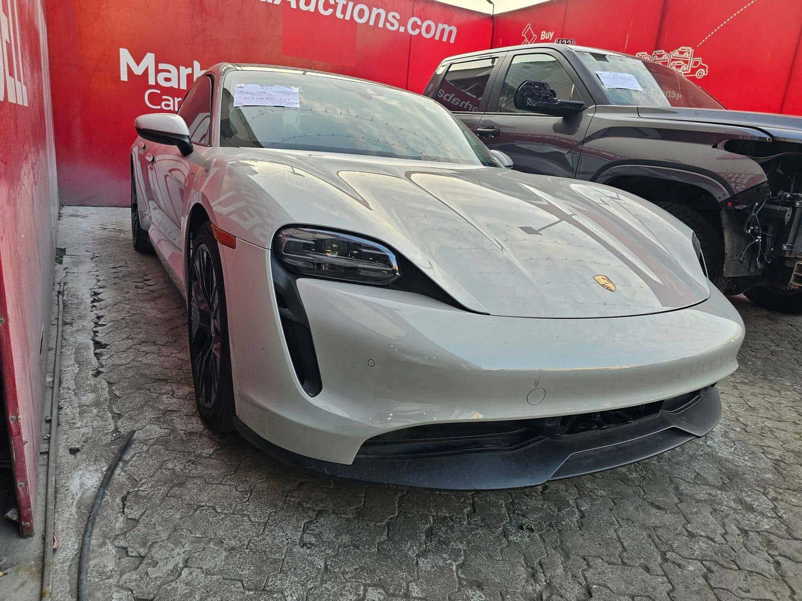PORSCHE TAYCAN - Exterior