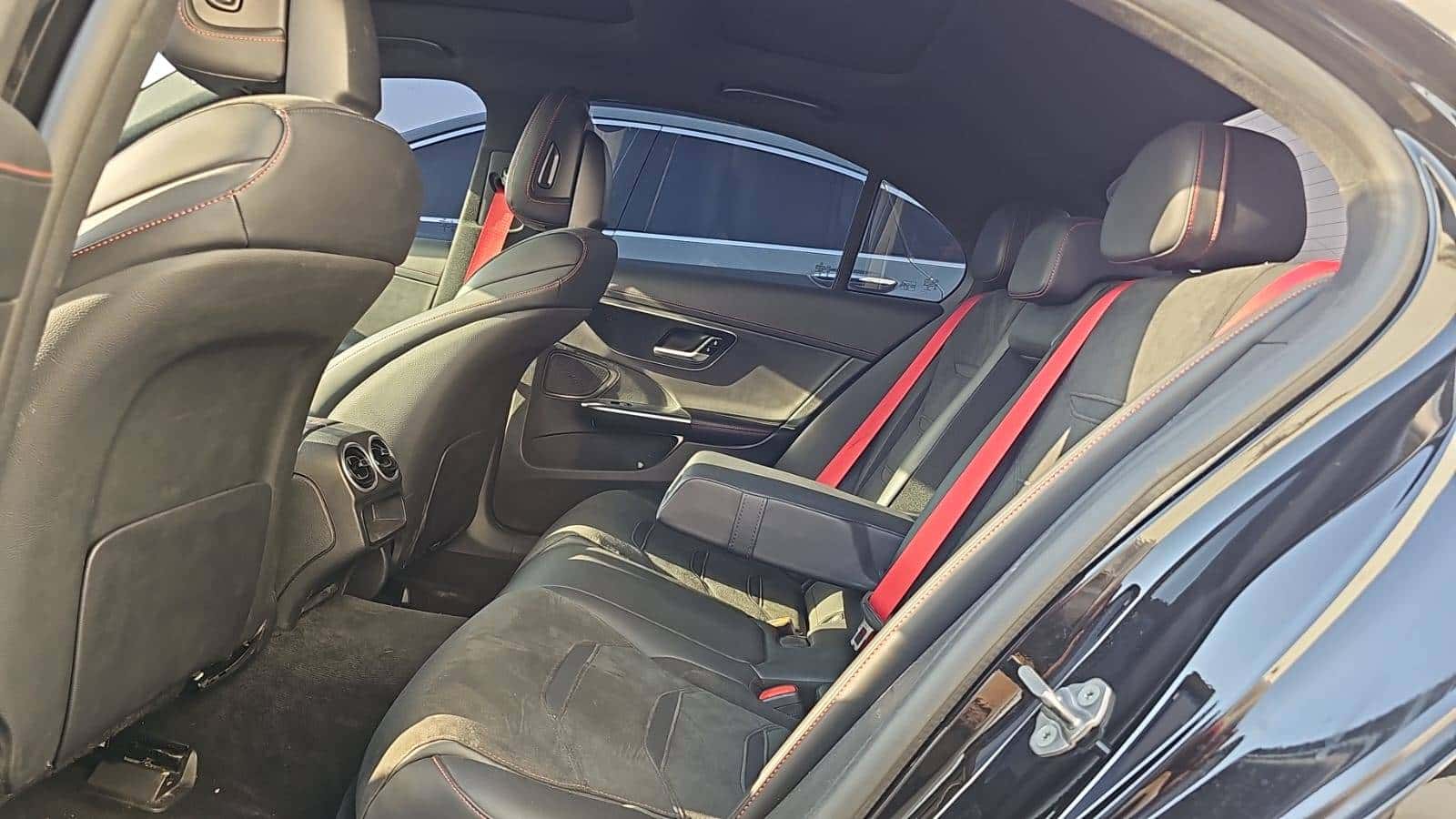 MERCEDES BENZ C43 AMG 2023 thumbnail 7