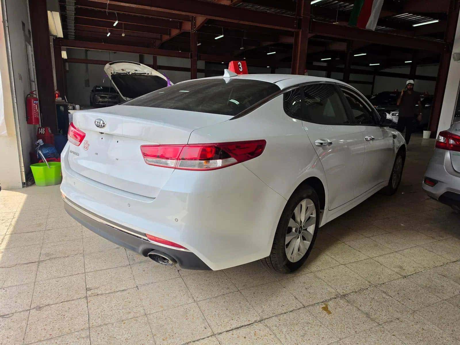 Kia Optima 2018 thumbnail 1