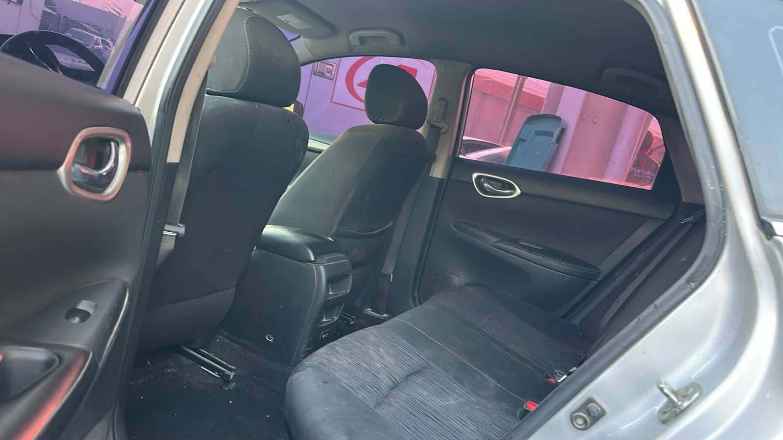 Nissan Sentra 2019 thumbnail 6