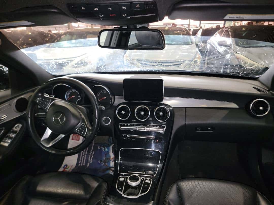 MERCEDES BENZ C300 - Exterior