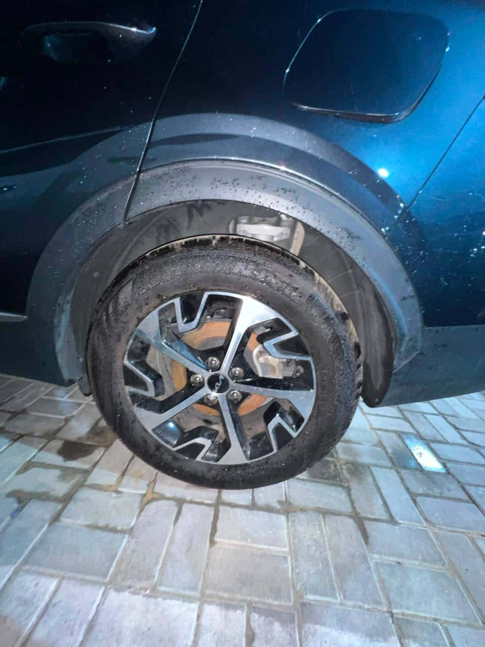 KIA SPORTAGE 2023 thumbnail 2