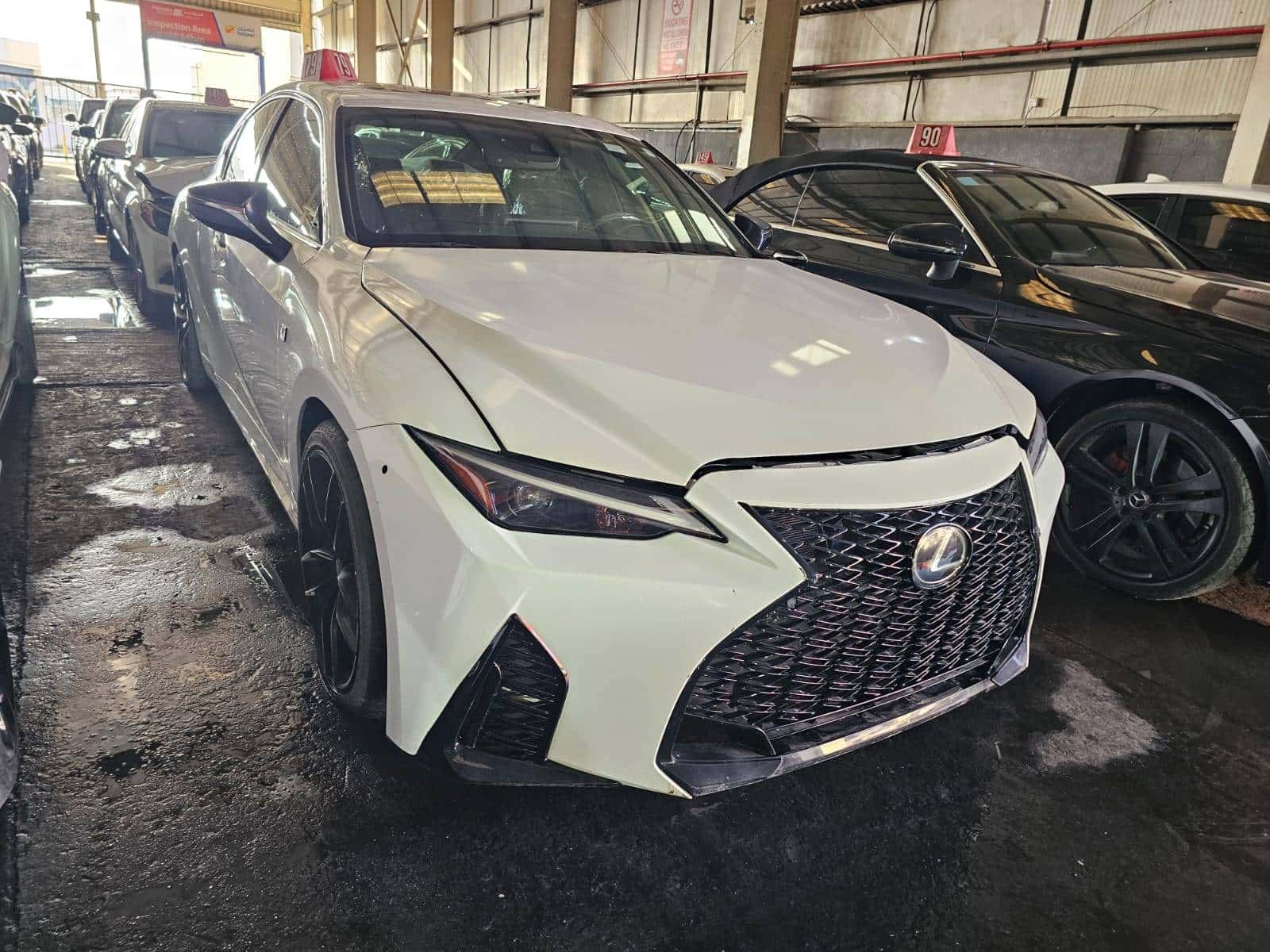 Lexus IS 350 F SPORT 2023 thumbnail 3
