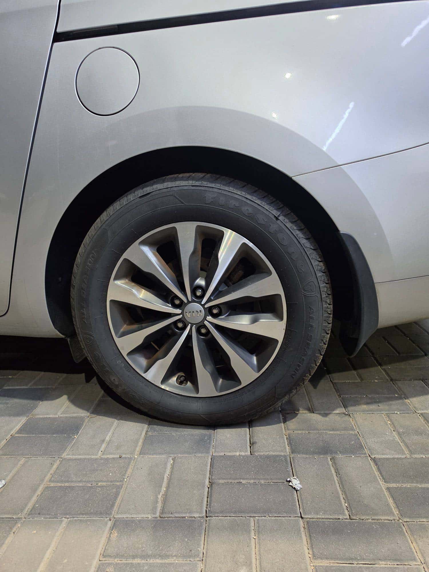 KIA SEDONA 2018 thumbnail 6