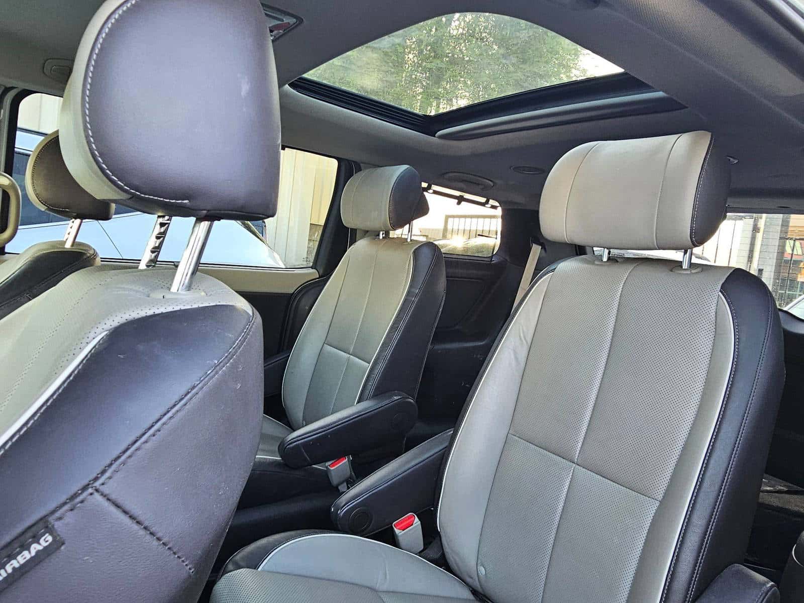 KIA SEDONA 2016 thumbnail 6