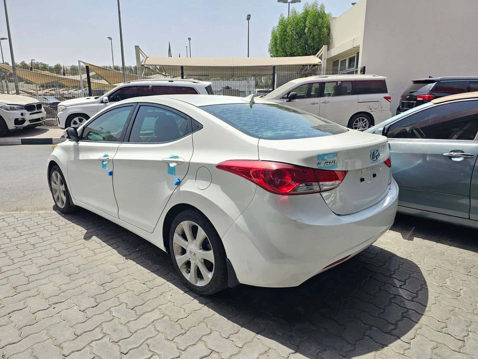 HYUNDAI ELANTRA 2011 thumbnail 5