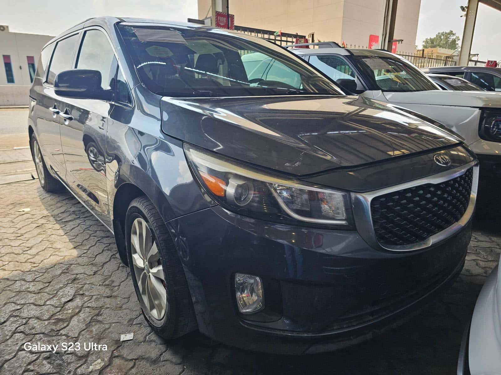 KIA SEDONA - Exterior