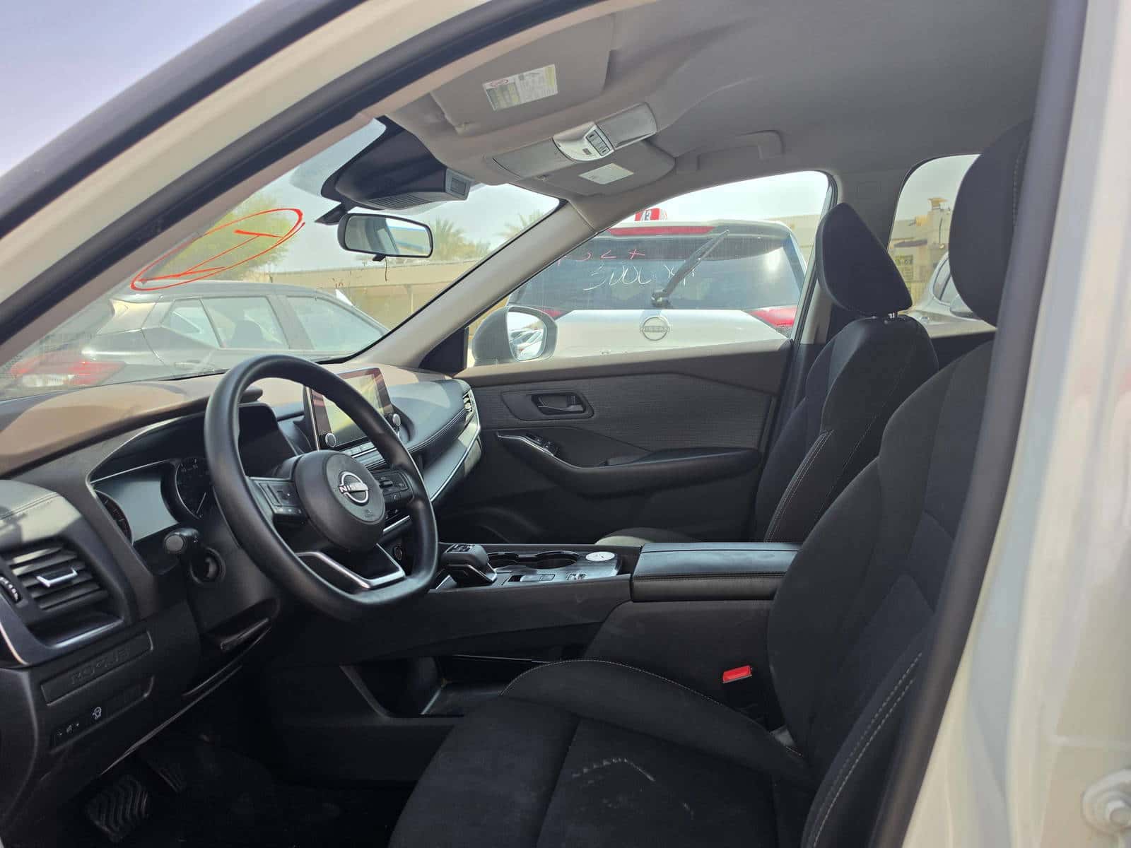 Nissan Rogue 2023 thumbnail 6