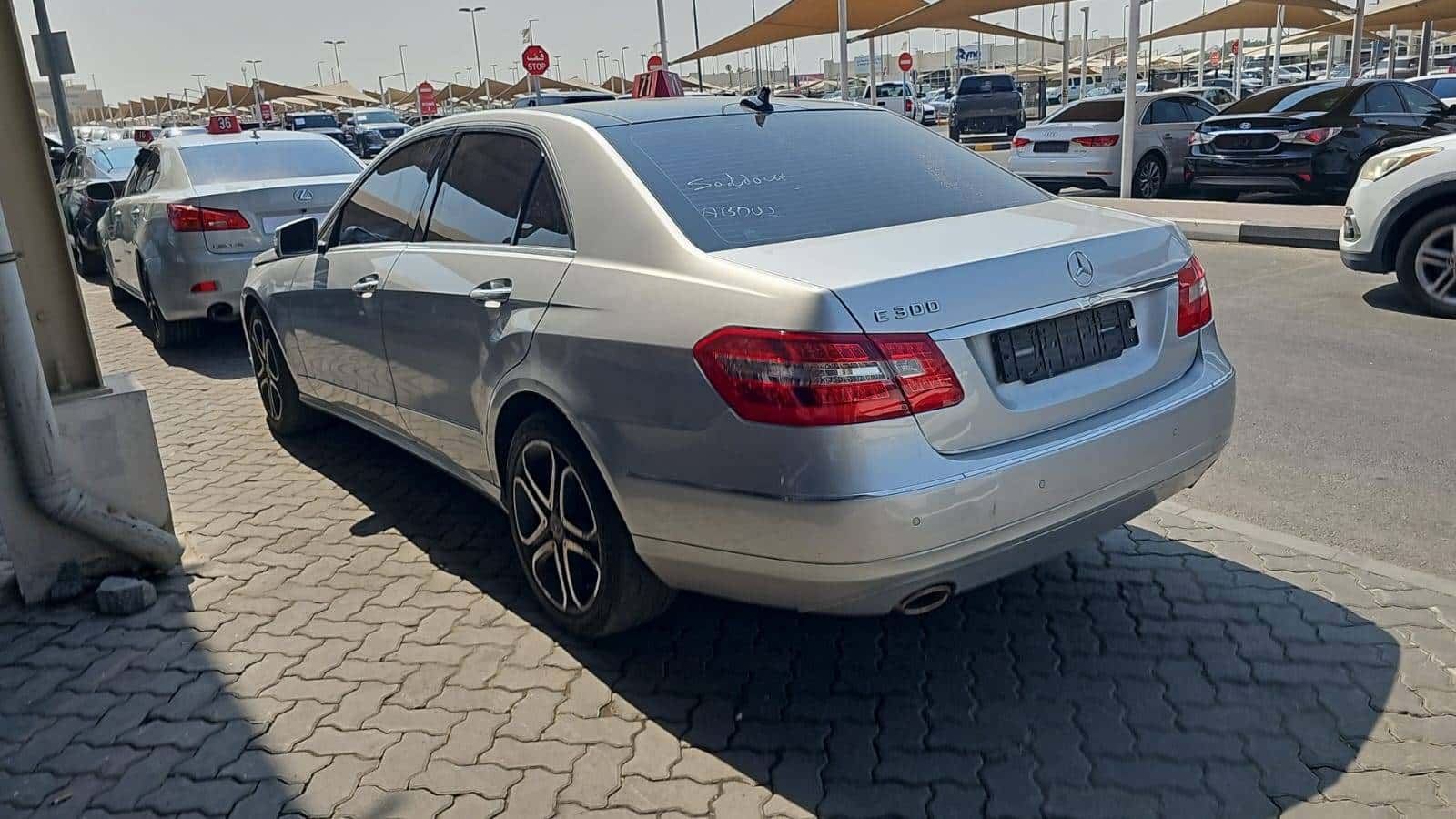 MERCEDES BENZ E-300 2011 thumbnail 4