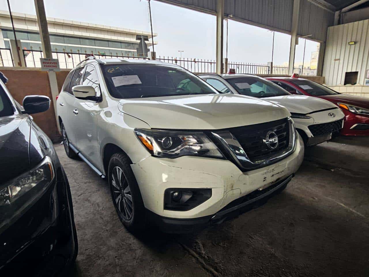 Nissan Pathfinder 2018 thumbnail 1