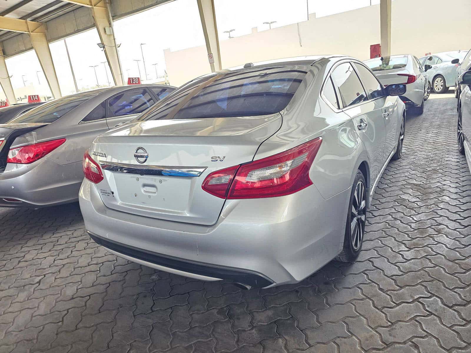 NISSAN ALTIMA - Exterior