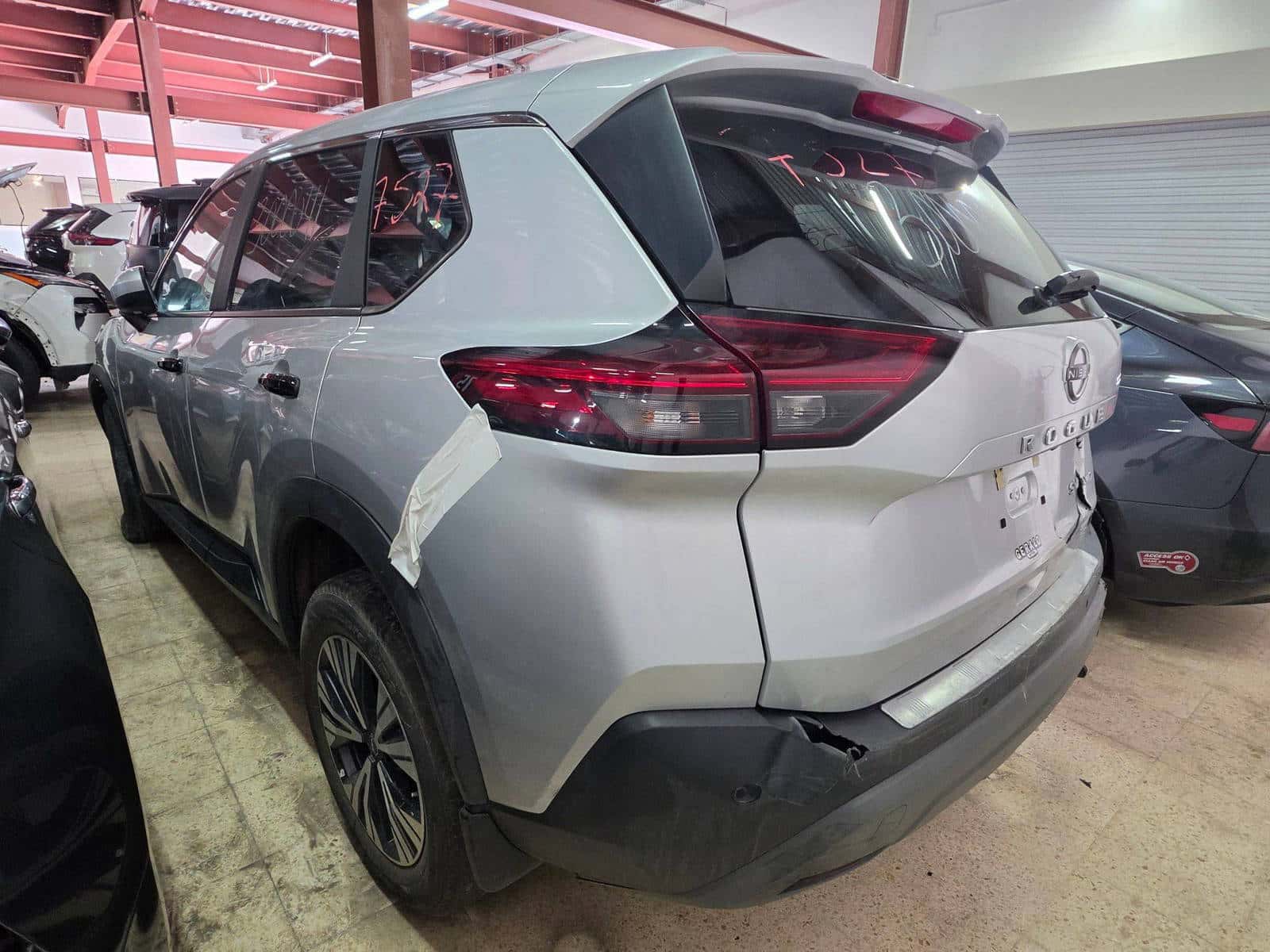 Nissan Rogue 2023 thumbnail 4