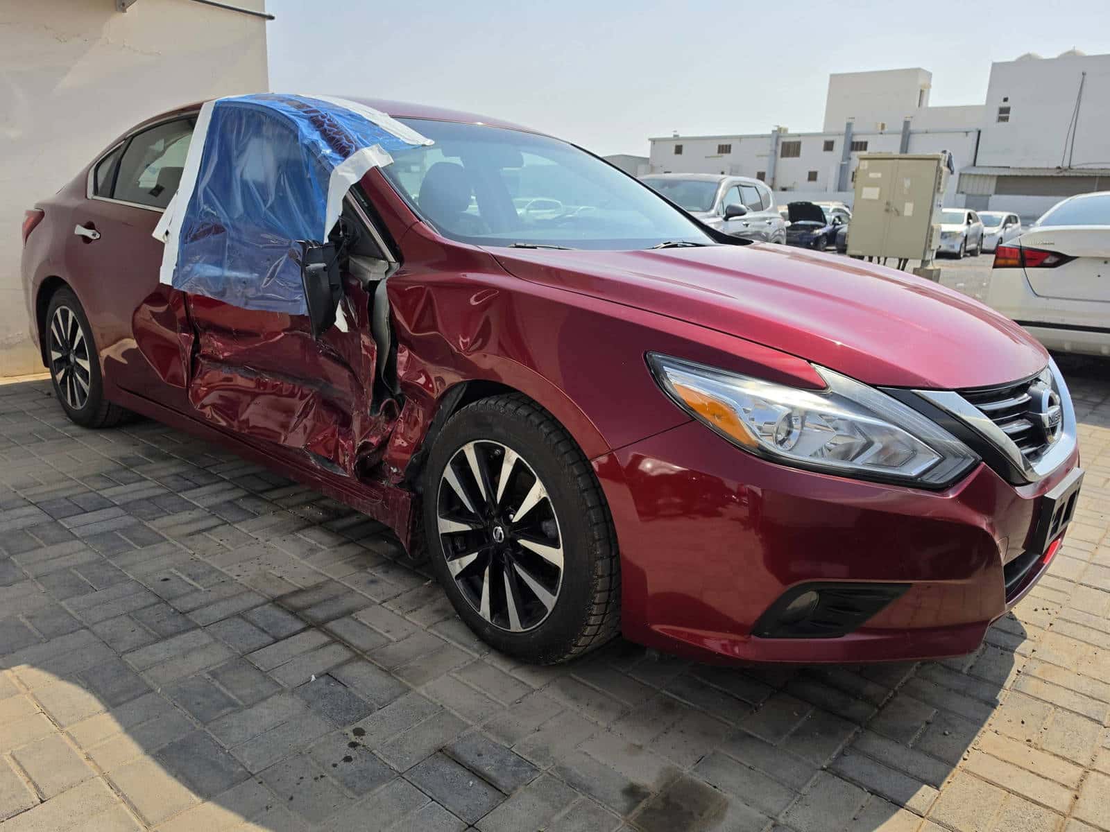 Nissan Altima 2018 thumbnail 2