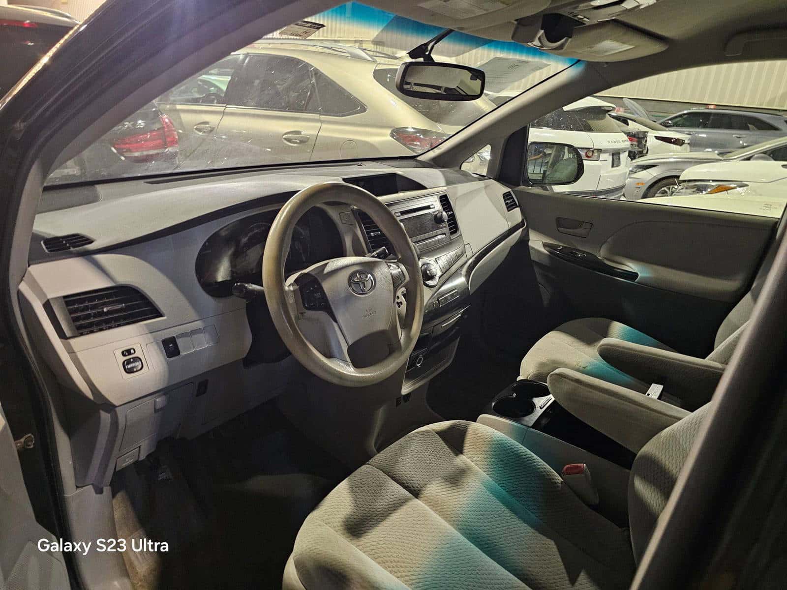 TOYOTA SIENNA - Exterior