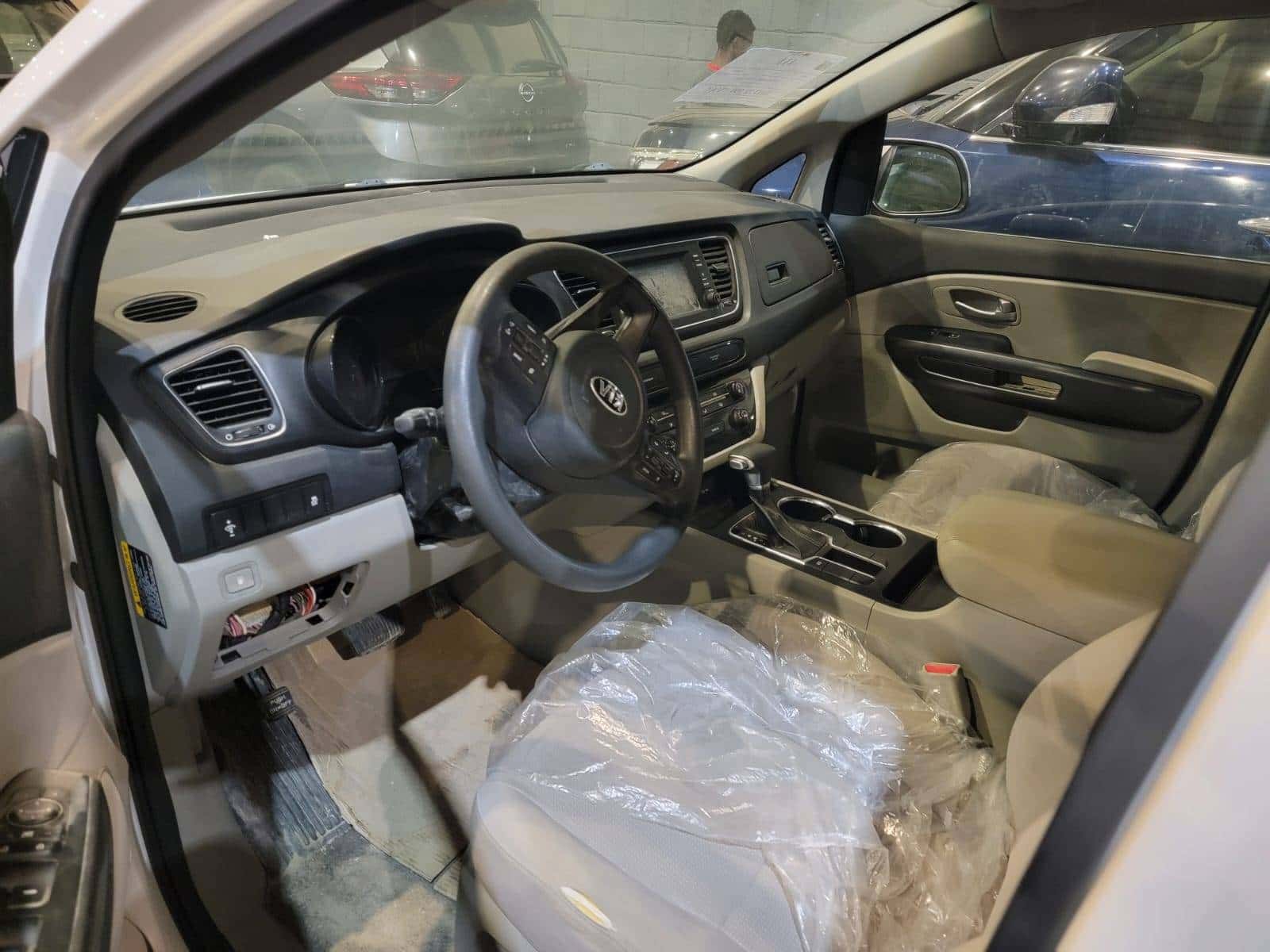 KIA SEDONA 2019 thumbnail 7
