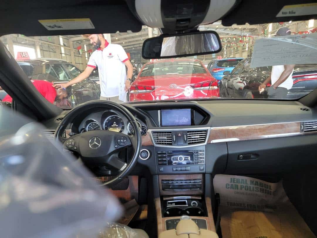 MERCEDES BENZ E 350 - Exterior