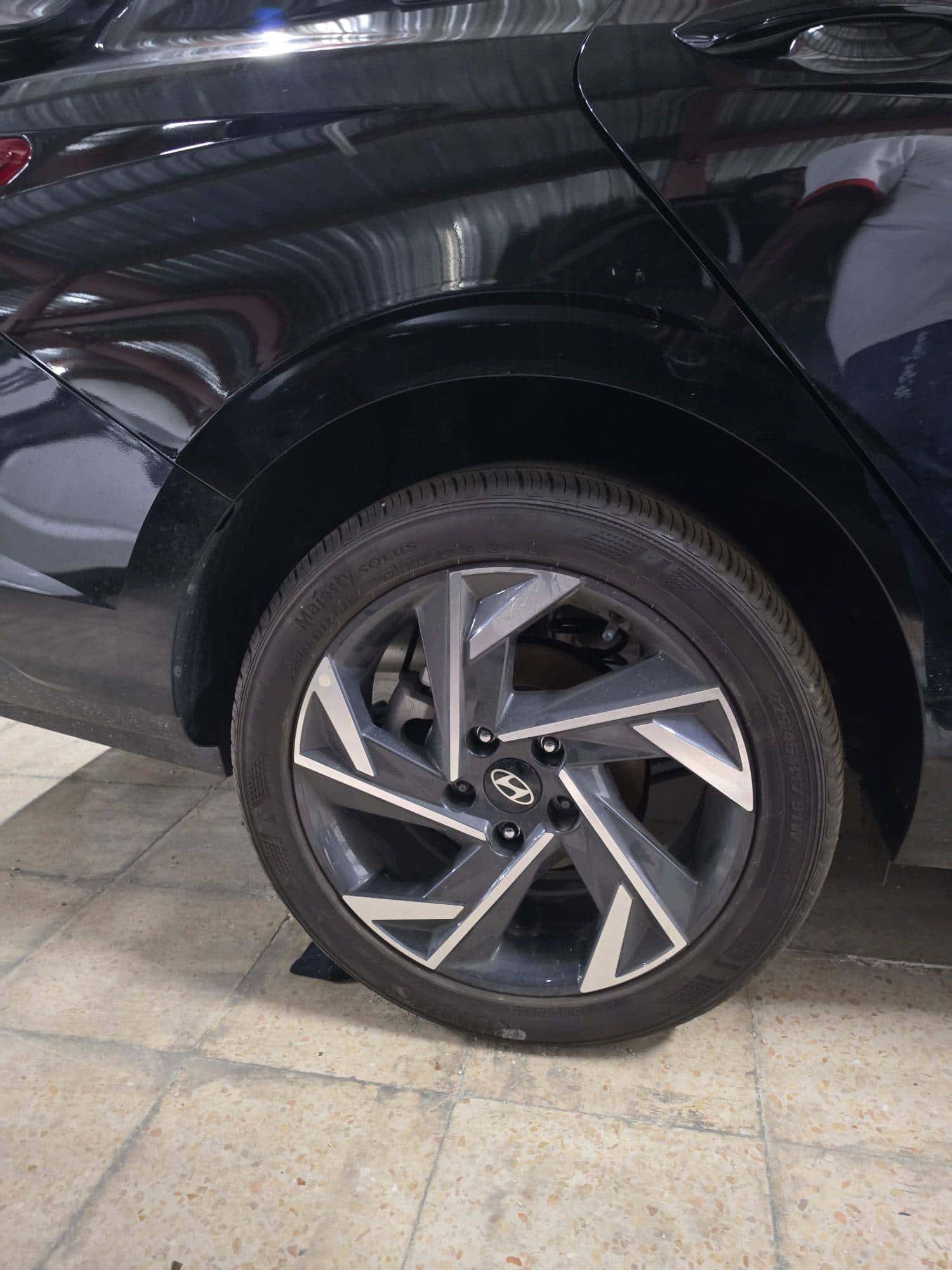 Hyundai Elantra 2025 thumbnail 6