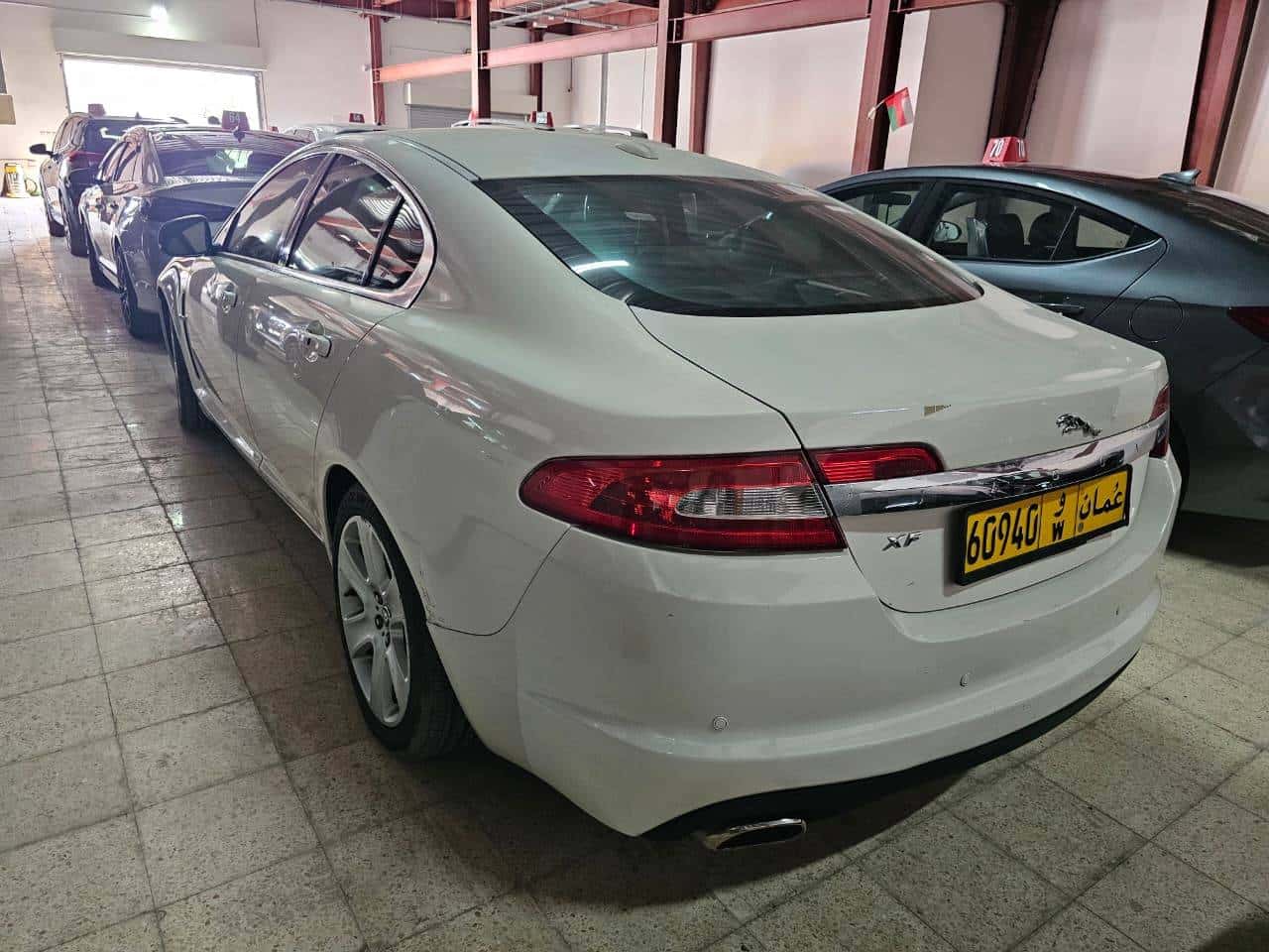 Jaguar XF 2010 thumbnail 5