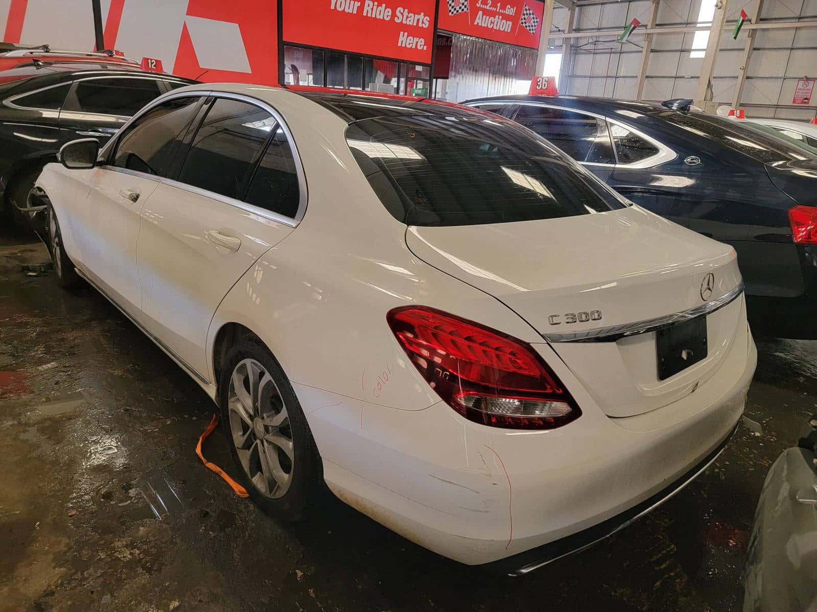 MERCEDES BENZ C300 - Exterior