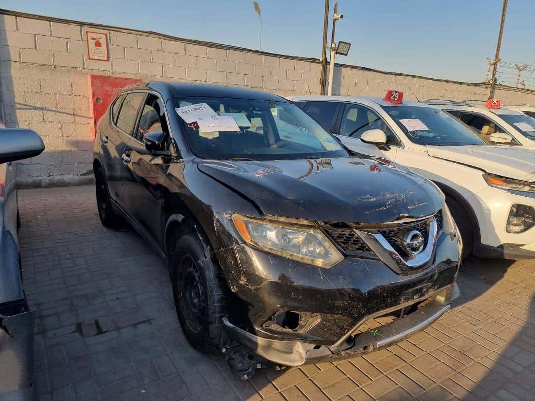 Nissan Rogue 2015 thumbnail 2