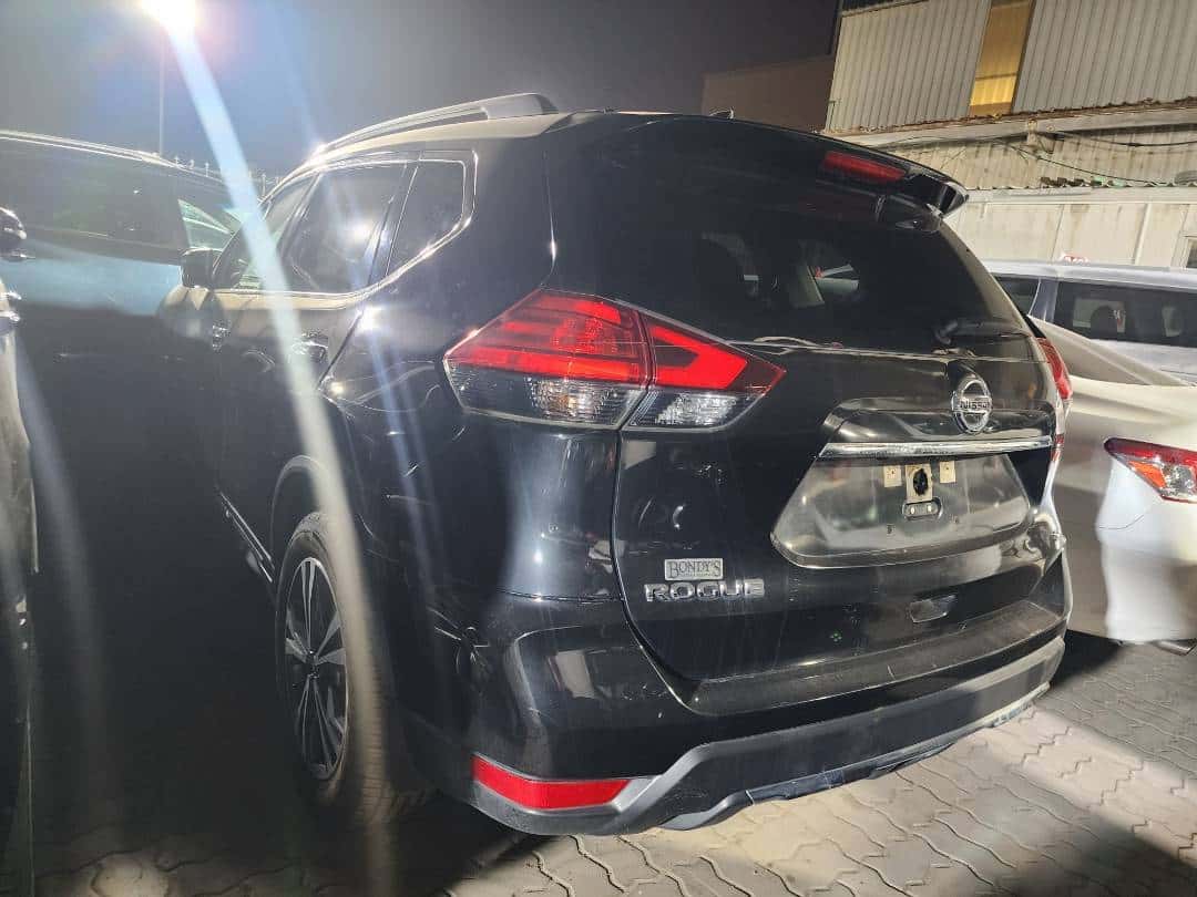 NISSAN ROGUE - Exterior