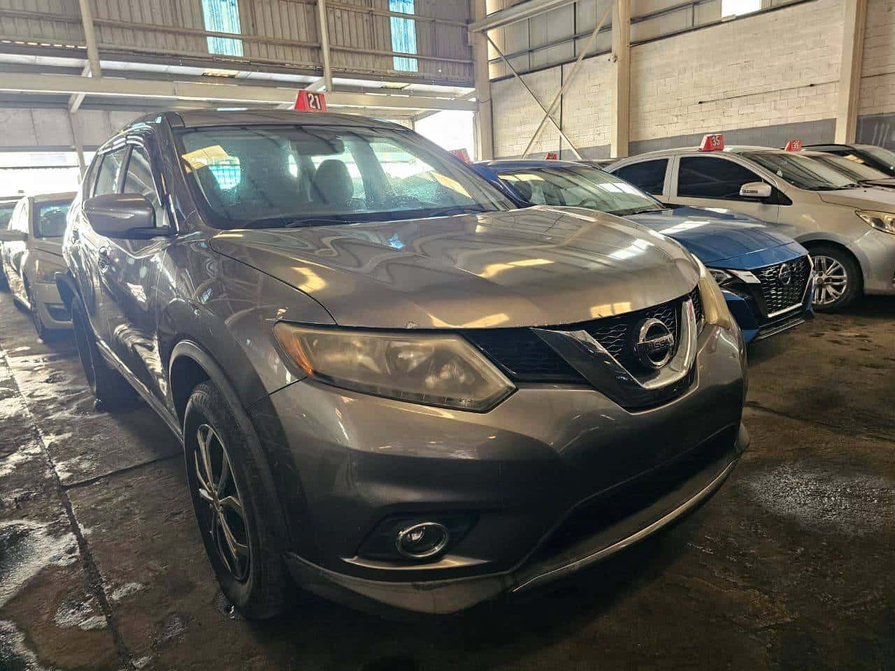 Nissan Rogue 2015 thumbnail 1