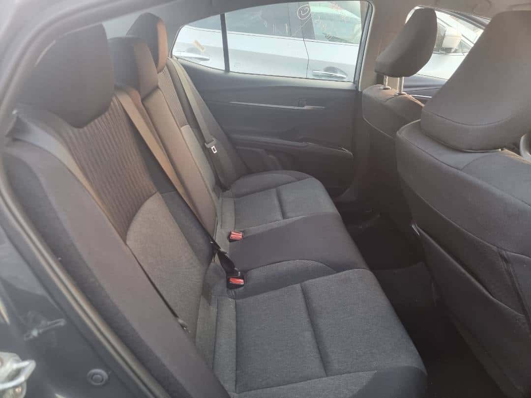 Toyota Camry 2025 thumbnail 6