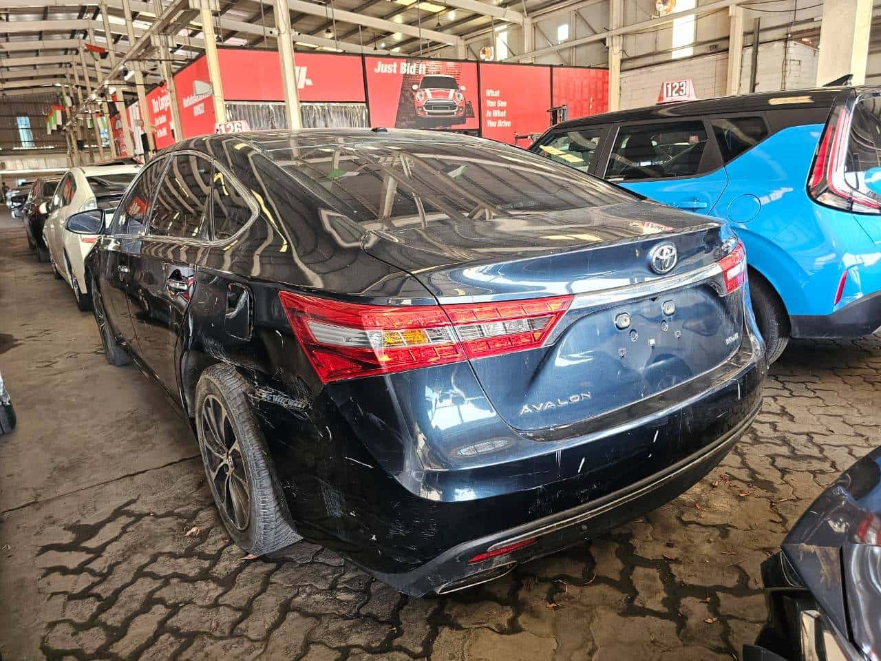 TOYOTA AVALON 2017 thumbnail 5