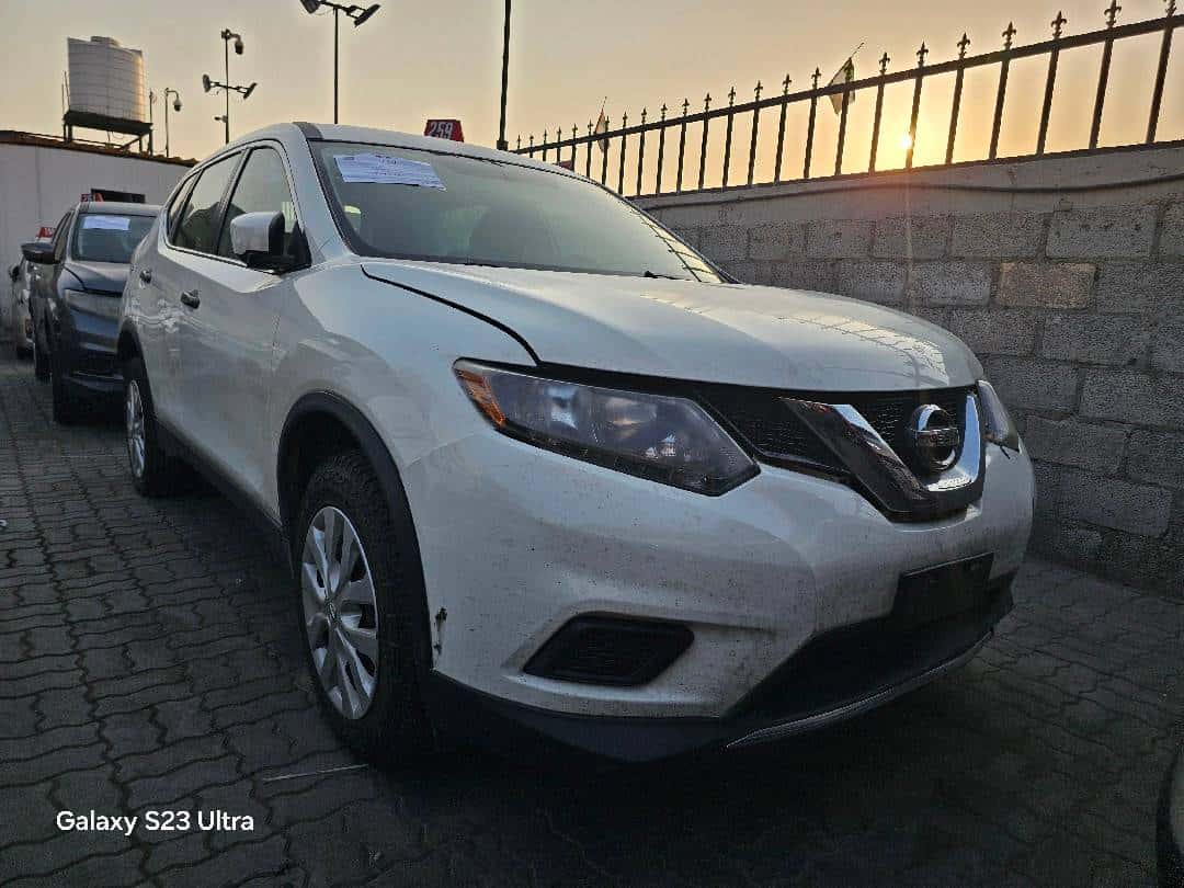 Nissan Rogue 2016 thumbnail 1