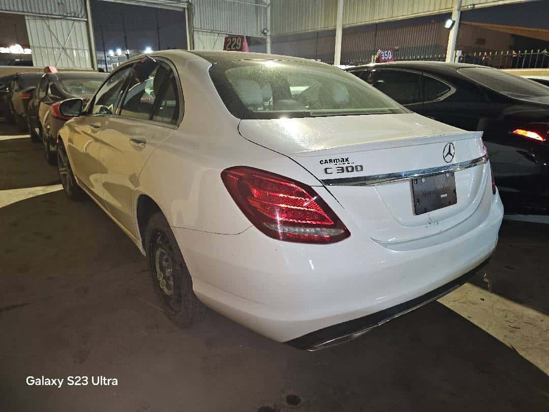 MERCEDES BENZ C300 2017 thumbnail 1