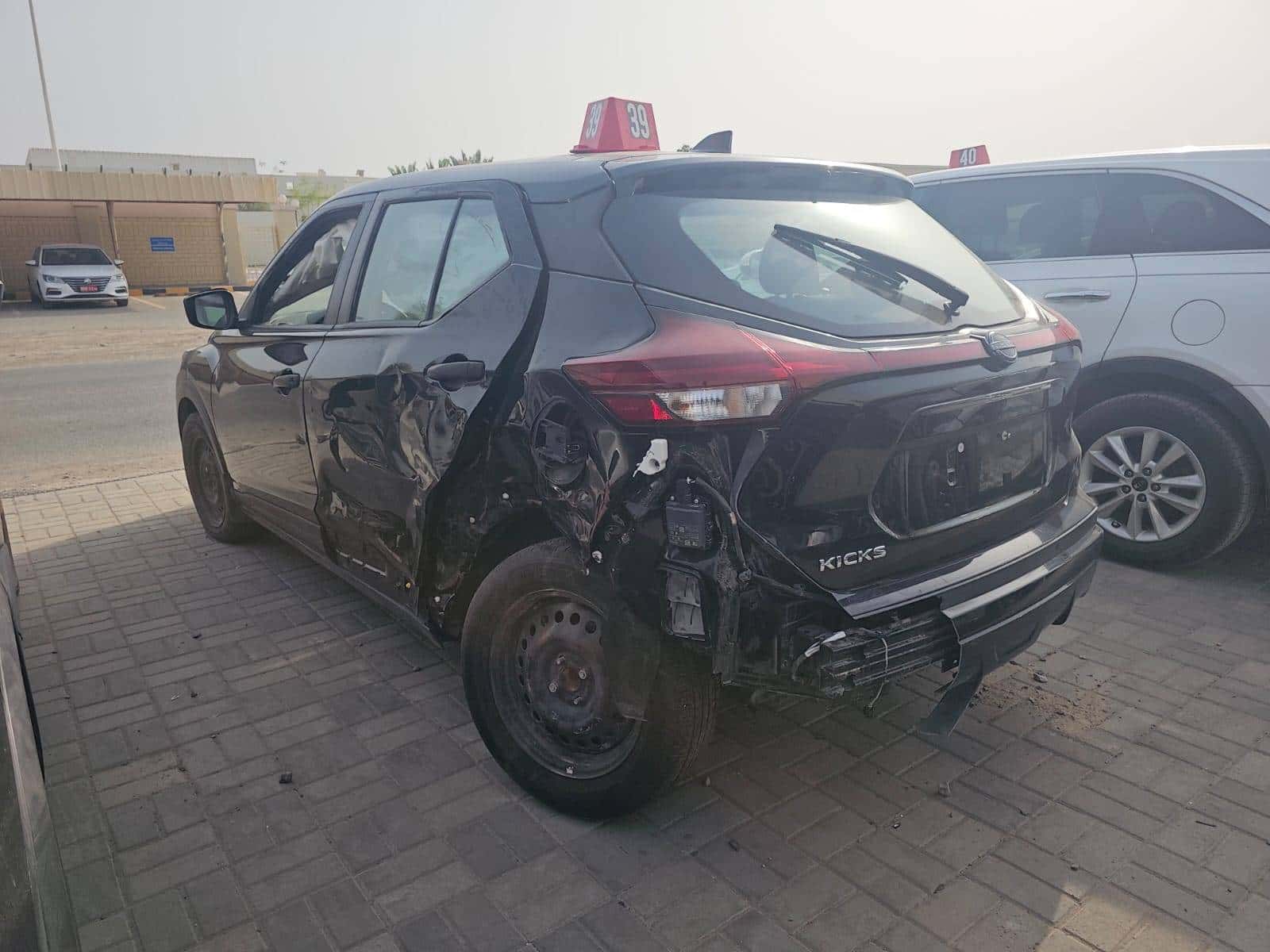Nissan Kicks 2023 thumbnail 5