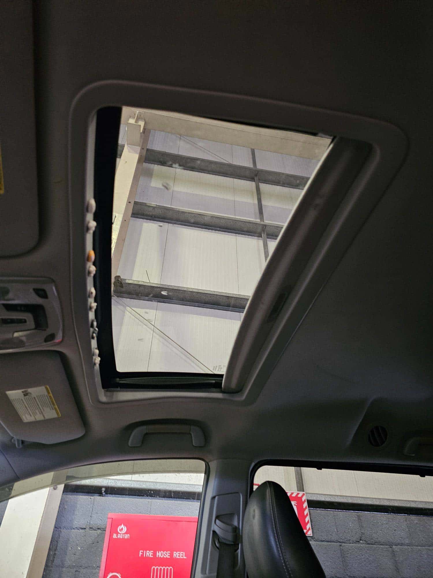 TOYOTA SIENNA 2013 thumbnail 6