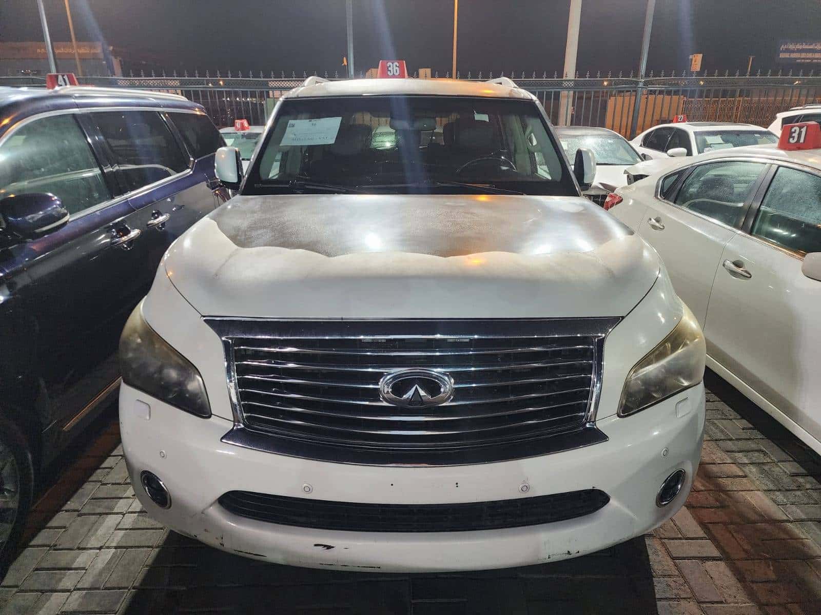 INFINITI QX80 2014 thumbnail 2