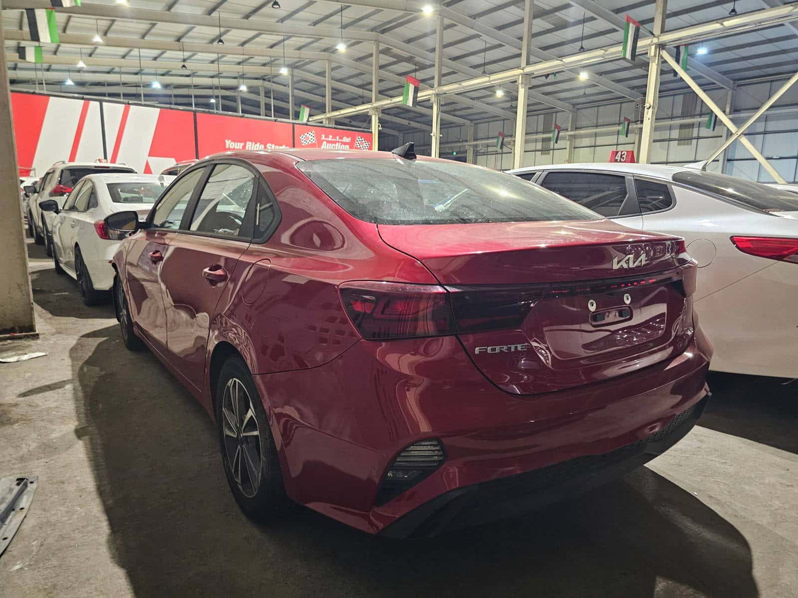 KIA FORTE 2023 thumbnail 3