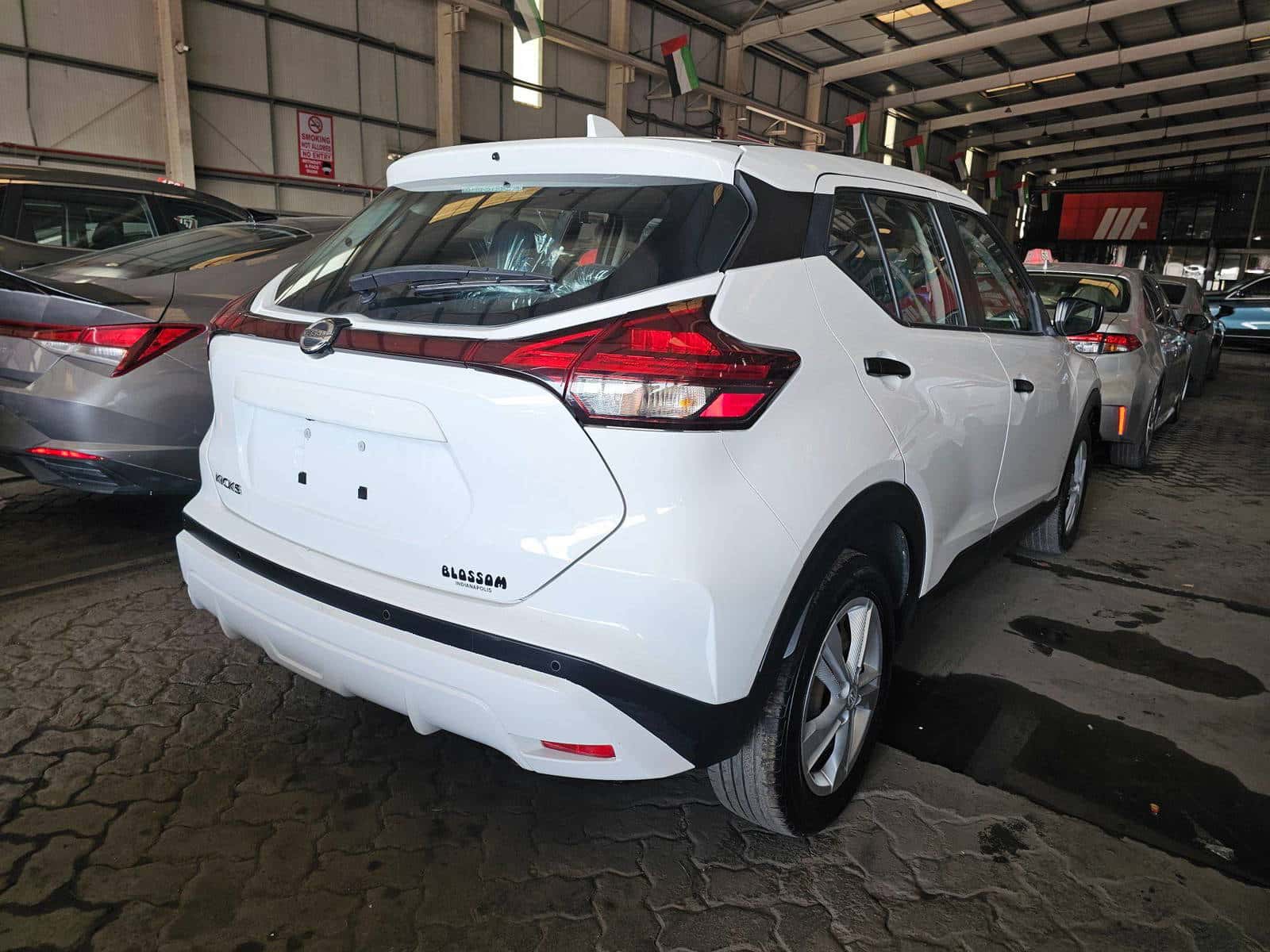 Nissan Kicks 2021 thumbnail 2
