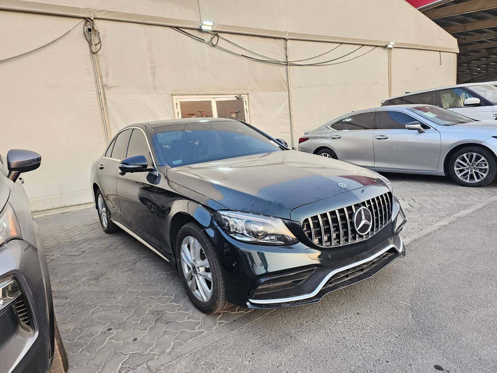 MERCEDES BENZ C300 2019 thumbnail 2