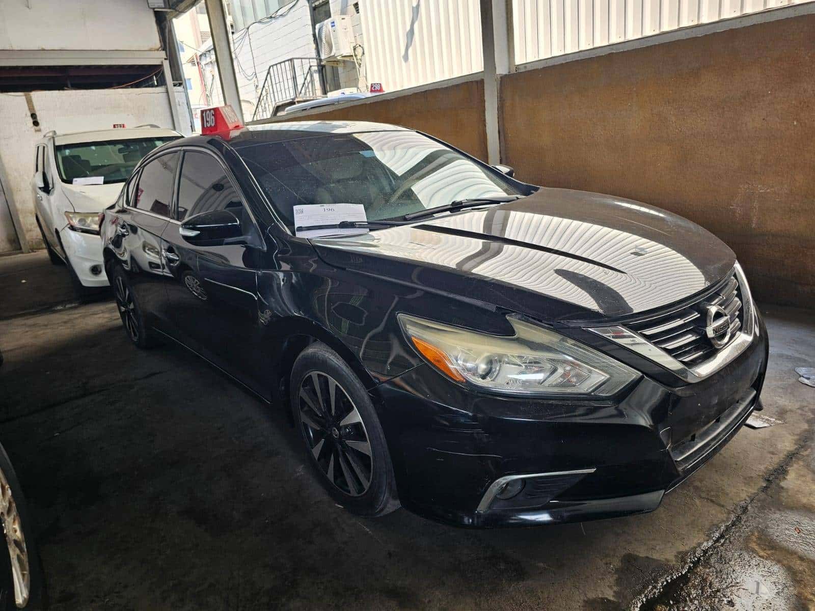 Nissan Altima 2018 thumbnail 1