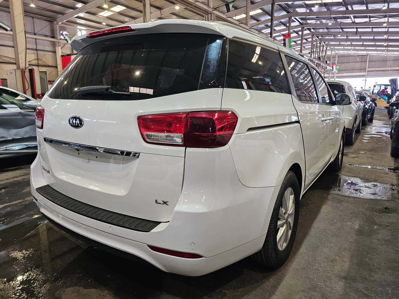 KIA SEDONA 2016 thumbnail 2
