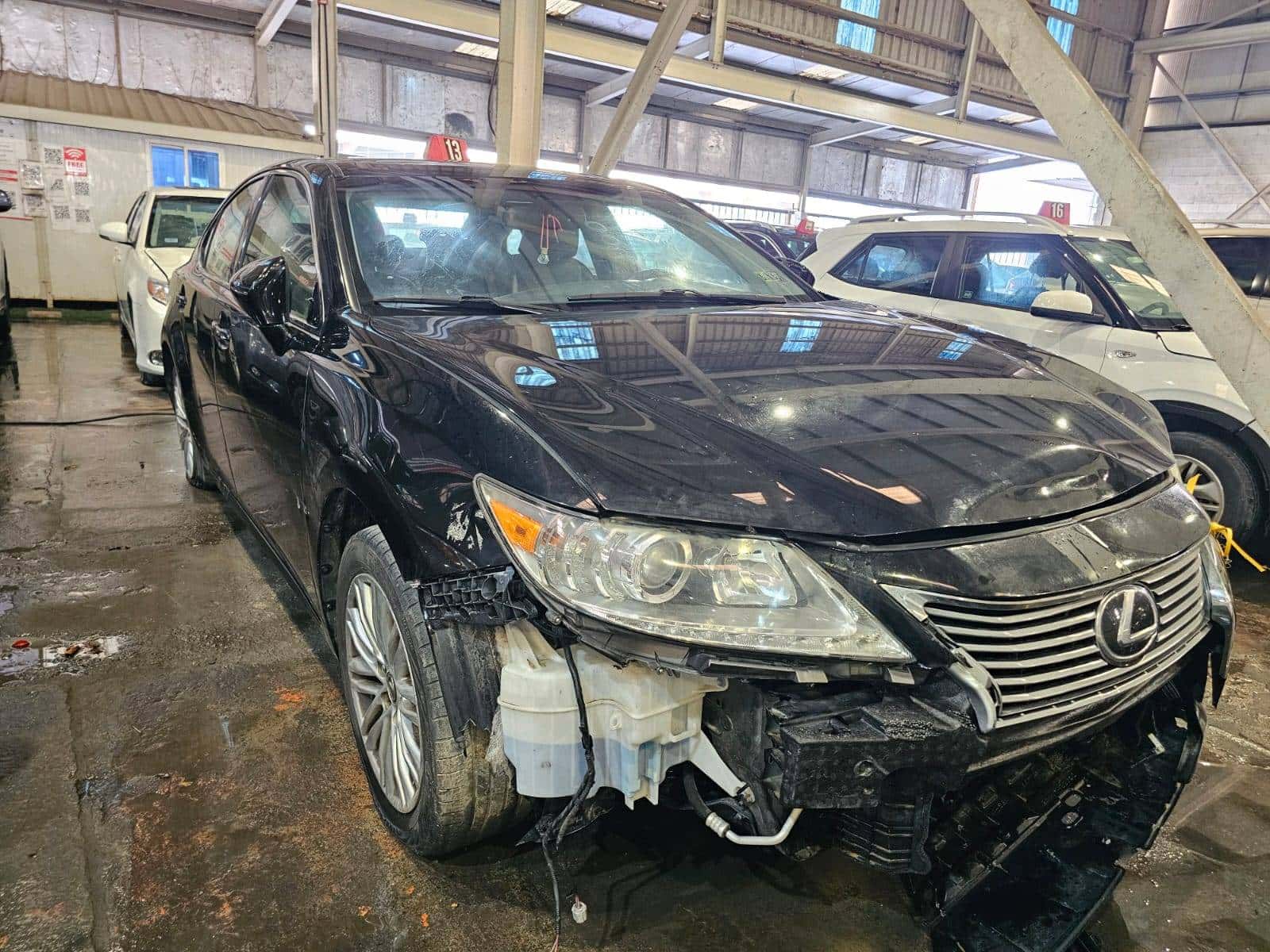 Lexus ES 350 2015 thumbnail 2