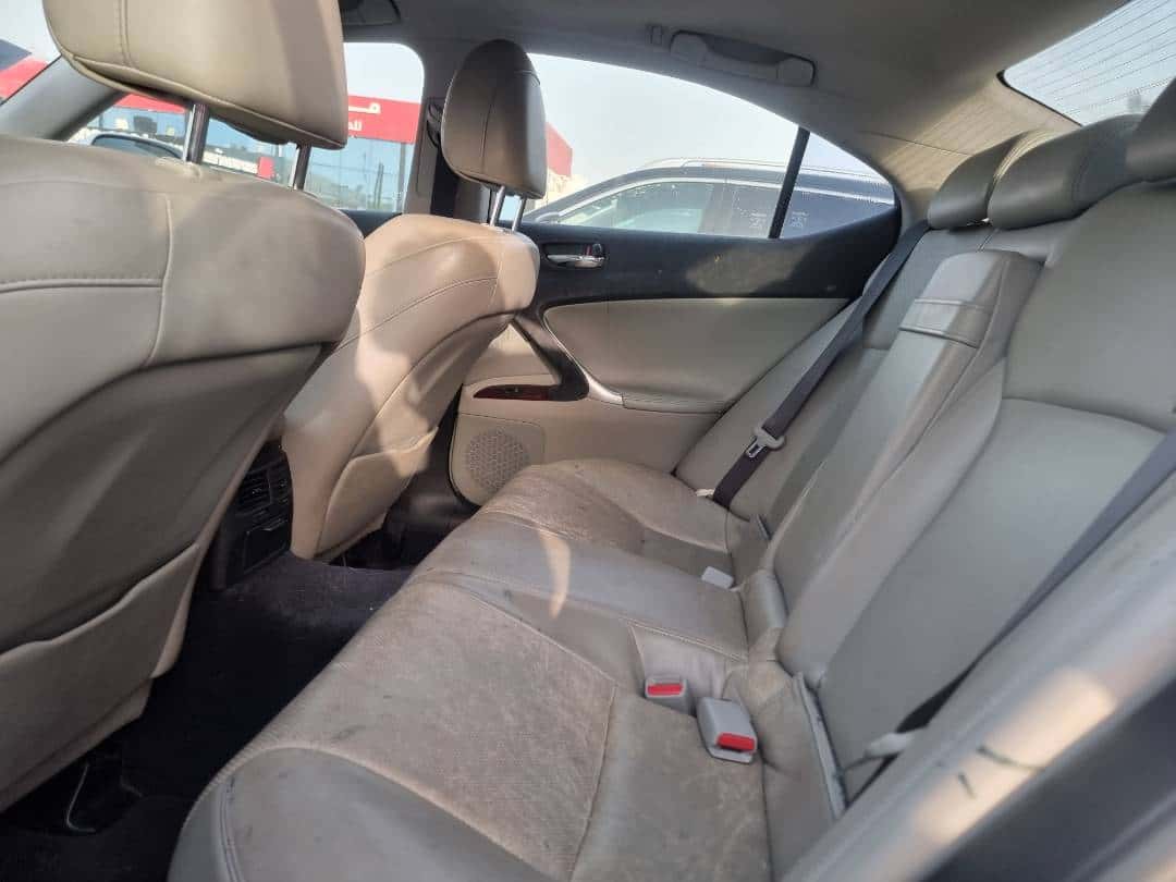LEXUS IS 250 - Exterior