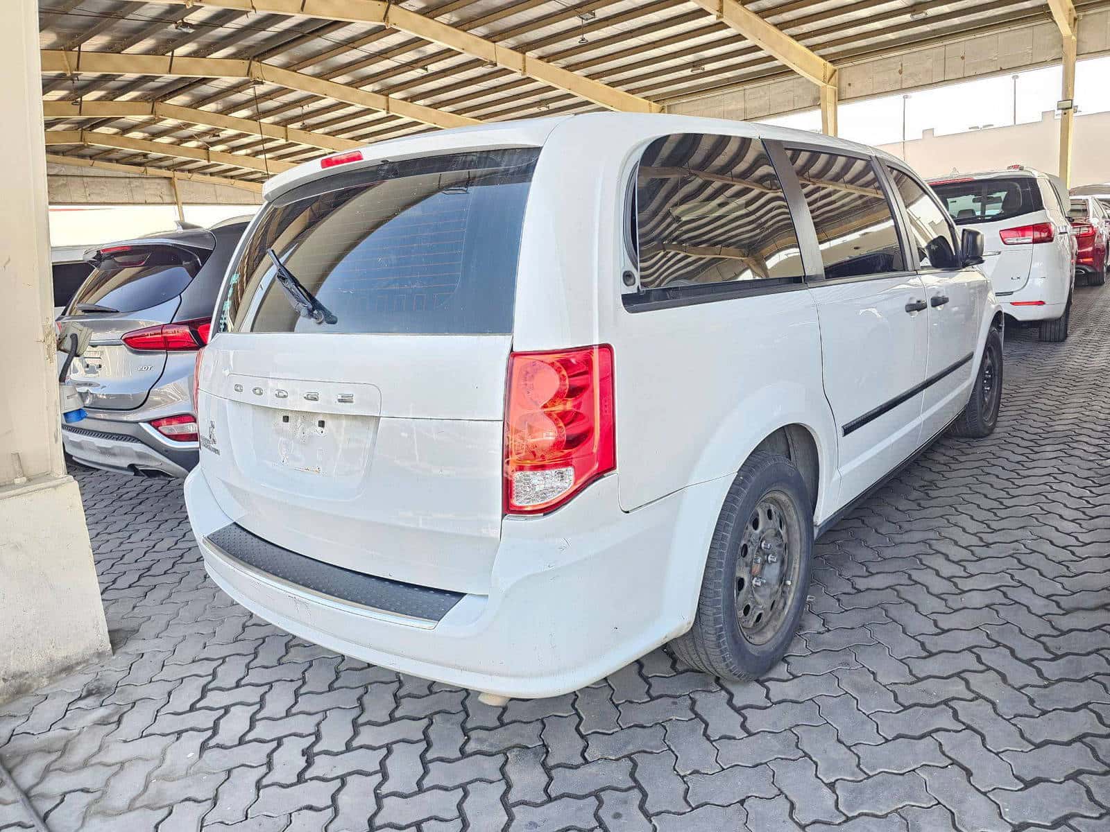 DODGE GRAND CARAVAN - Exterior