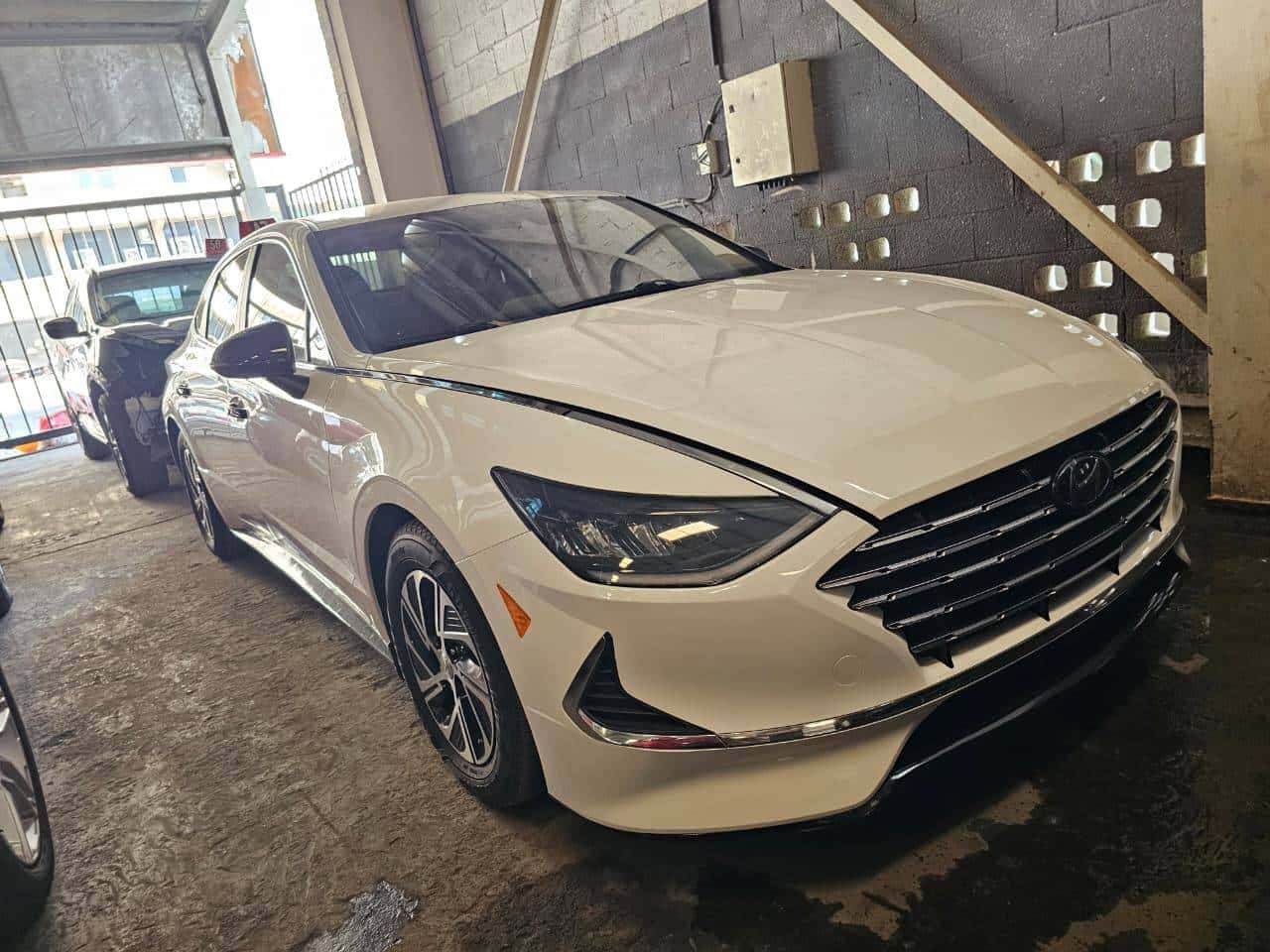 Hyundai Sonata 2021 thumbnail 2