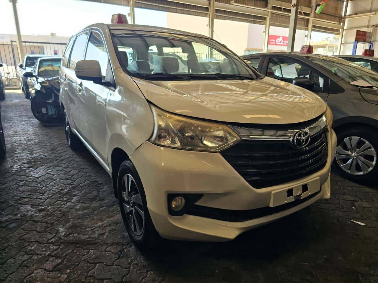 Toyota AVANZA 2017 thumbnail 2