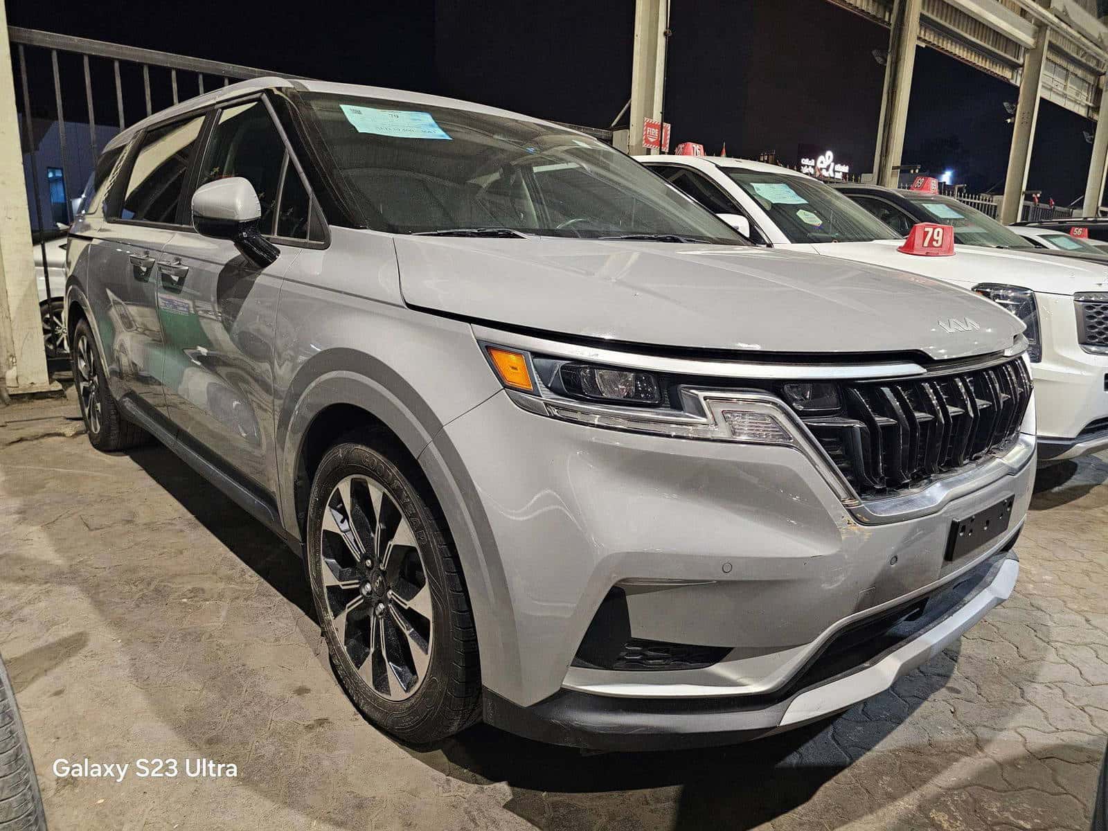KIA CARNIVAL EX 2022 thumbnail 4