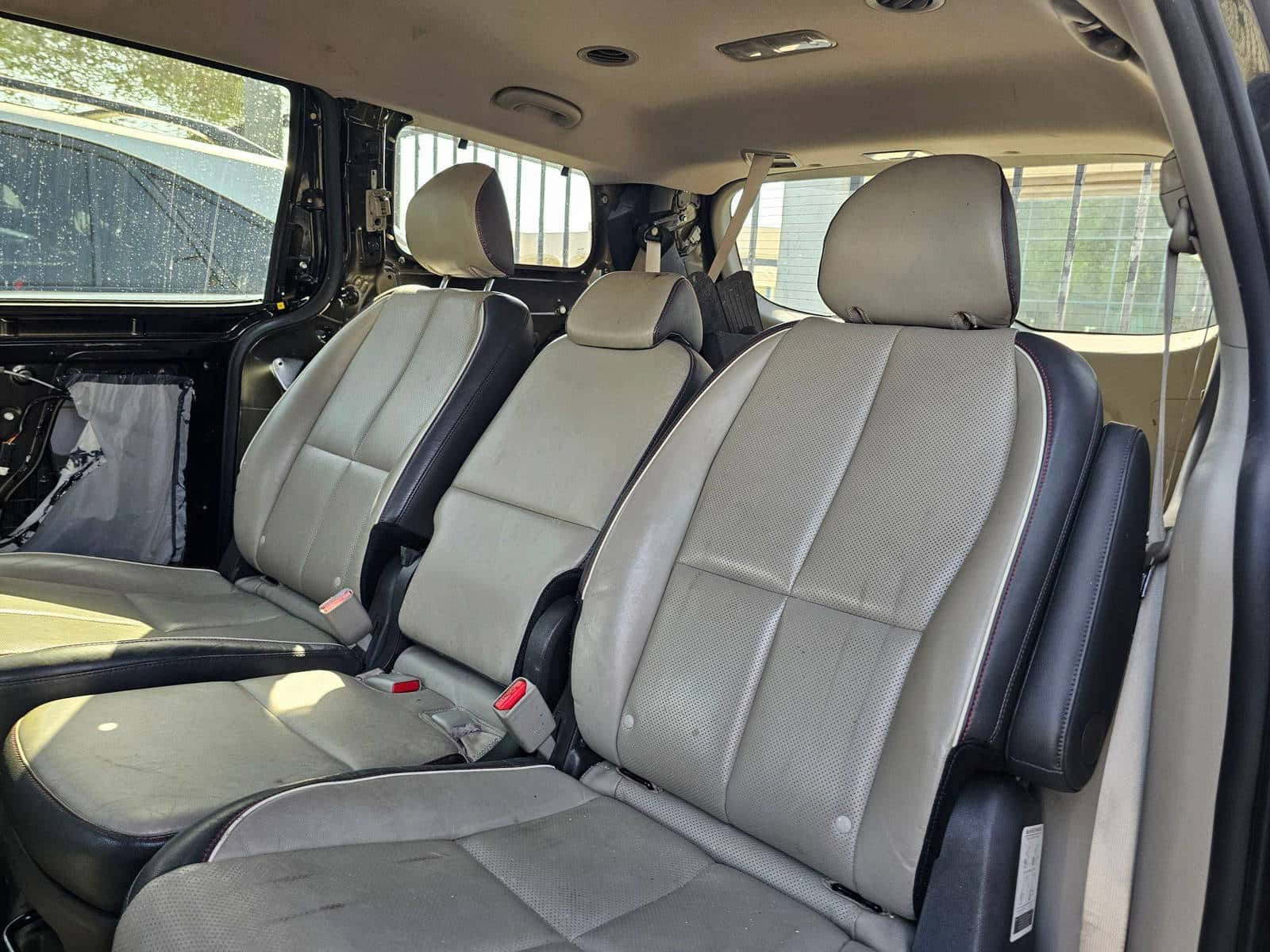 KIA SEDONA 2017 thumbnail 6
