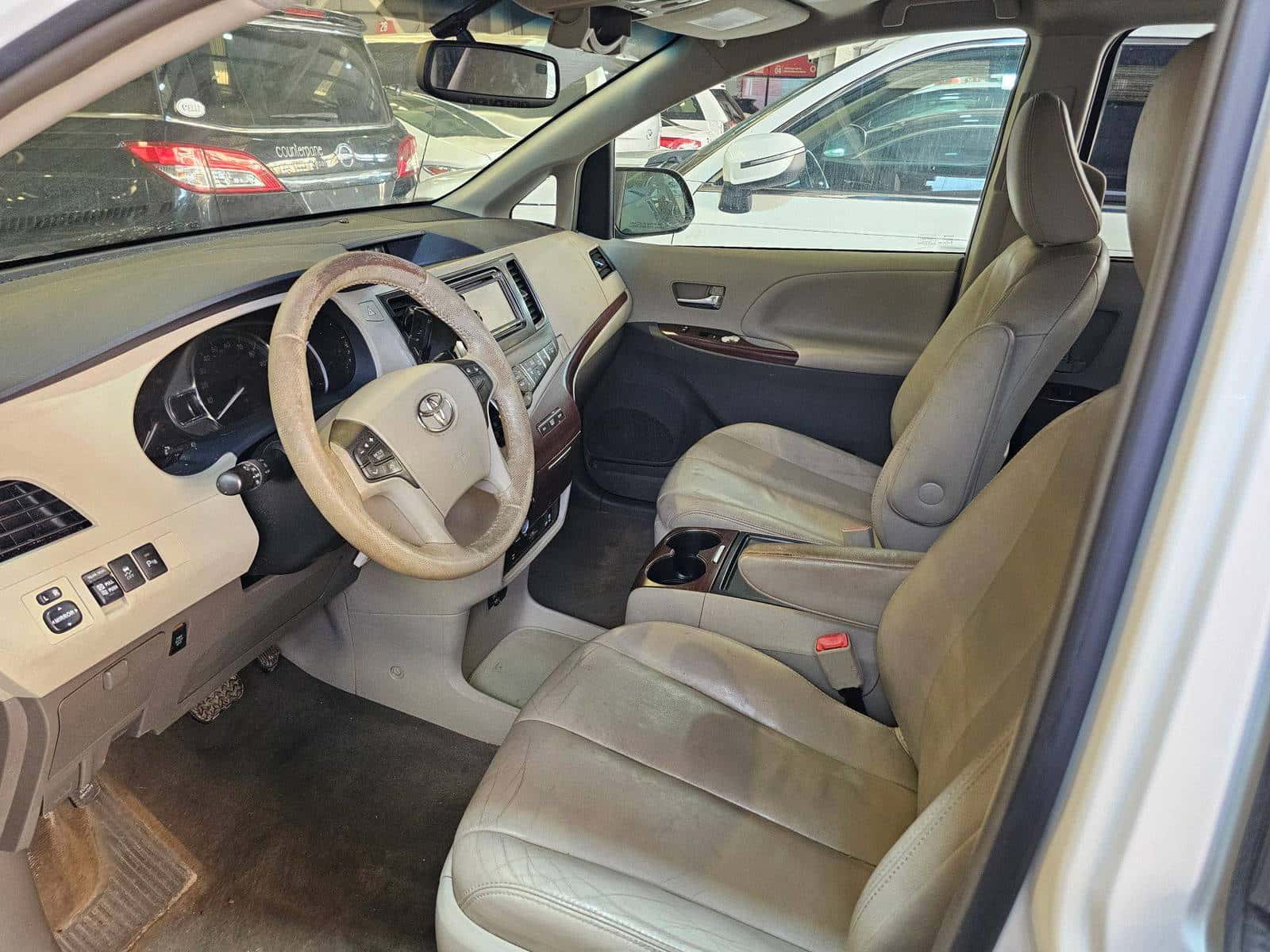 TOYOTA SIENNA 2012 thumbnail 7