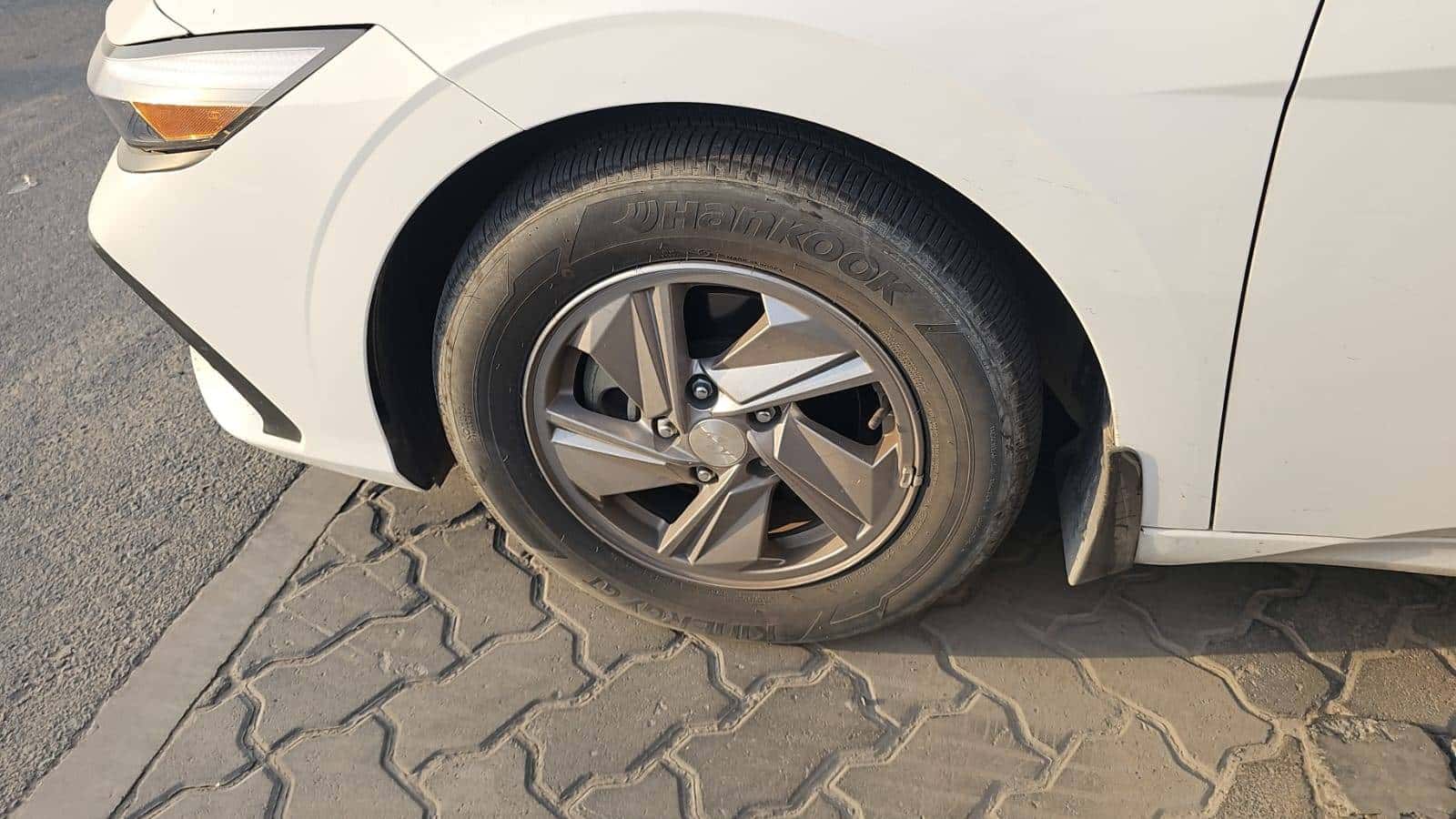 HYUNDAI ELANTRA 2025 thumbnail 2