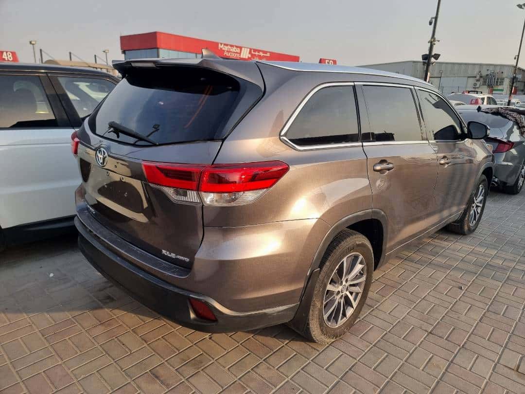 TOYOTA HIGHLANDER 2018 thumbnail 3