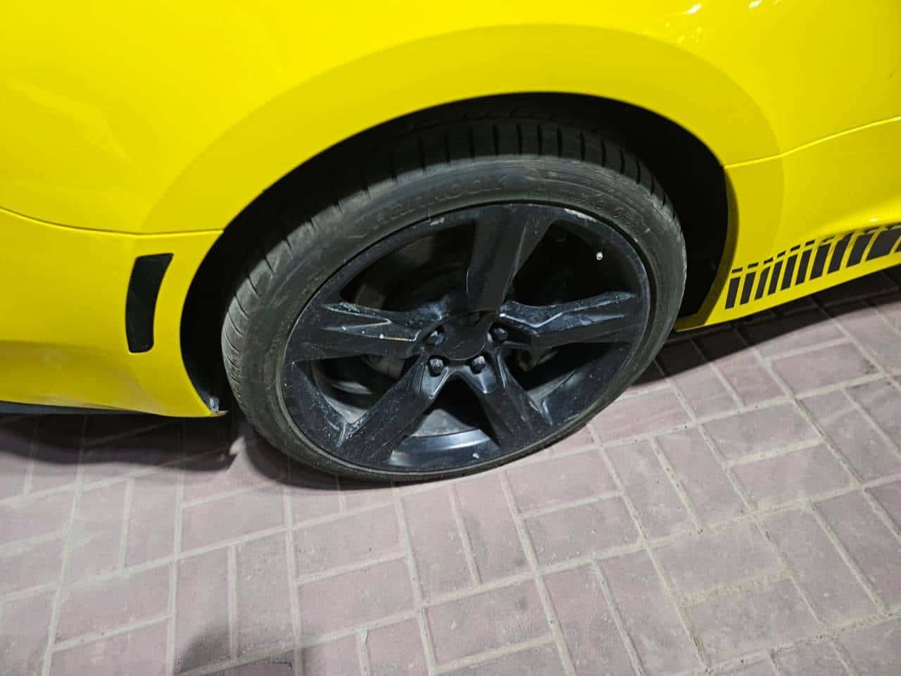 CHEVROLET CAMARO 2018 thumbnail 2